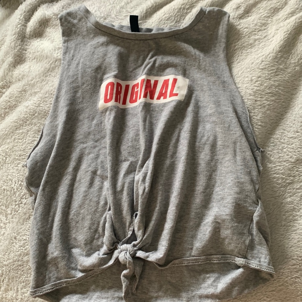 super cute cropped original shirt from H&M sleeve less